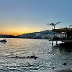 Appartamento Shkreli Private Entrance Duplex Apartment , Partial Sea View, 3 Min From The Beach *