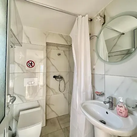 Apartment Shkreli Private Entrance Duplex , Partial Sea View, 3 Min From The *