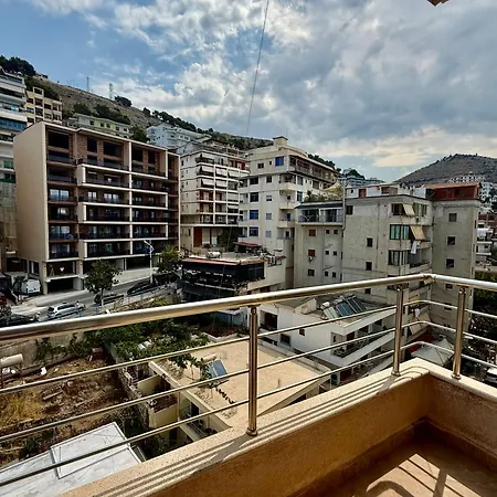 Shkreli Private Entrance Duplex Apartment , Partial Sea View, 3 Min From The Beach Appartamento