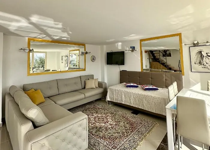 Apartament Shkreli *